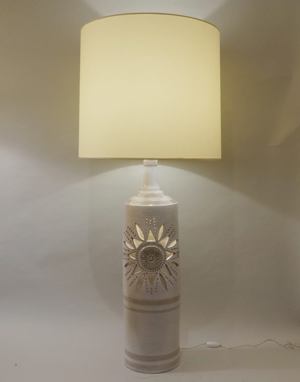 L 344 – Grande lampe   Haut : 115 cm / 45.6 in.