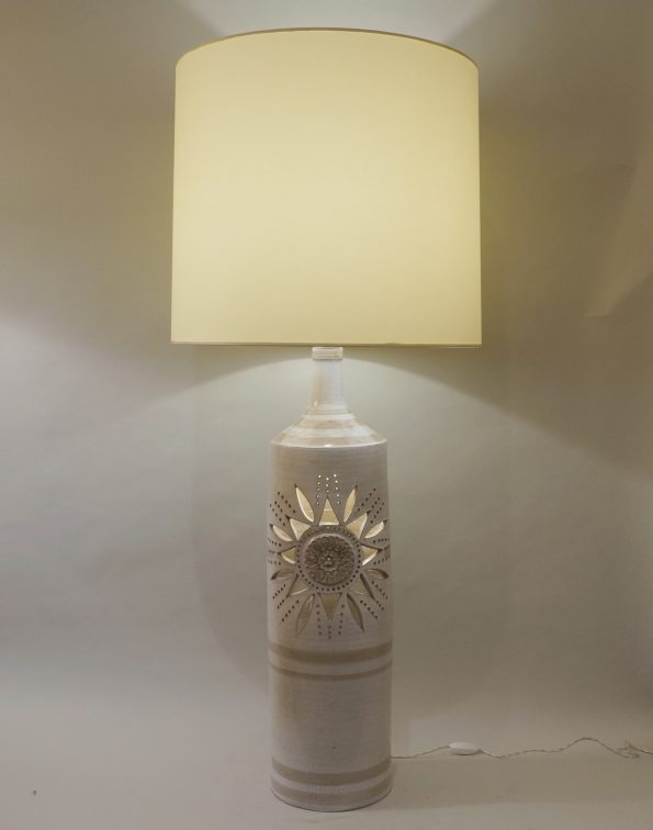 L 344 – Grande lampe   Haut : 115 cm / 45.6 in.