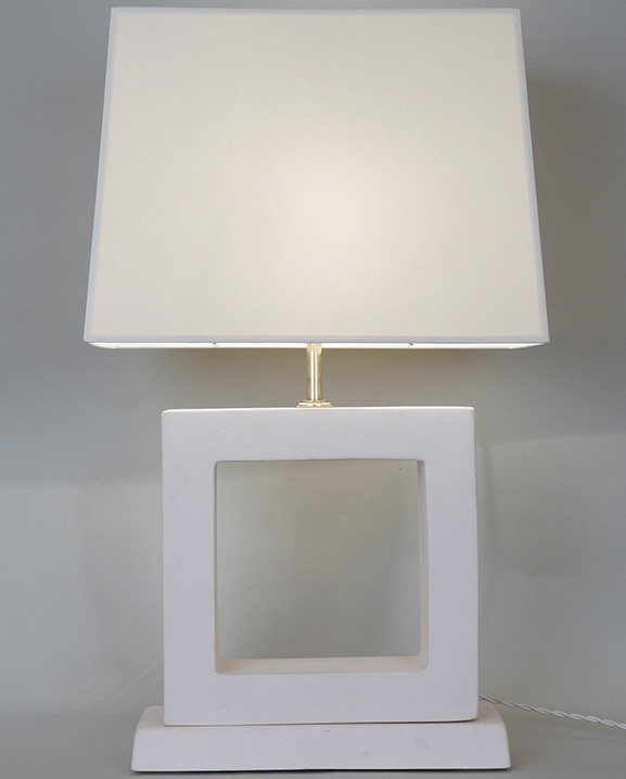 L 535 – Lampe Desvres    Haut : 61 cm / 24 in.