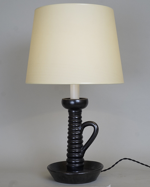 L 698- Lampe bougeoir noire.    Haut : 51  cm / 20,1 in