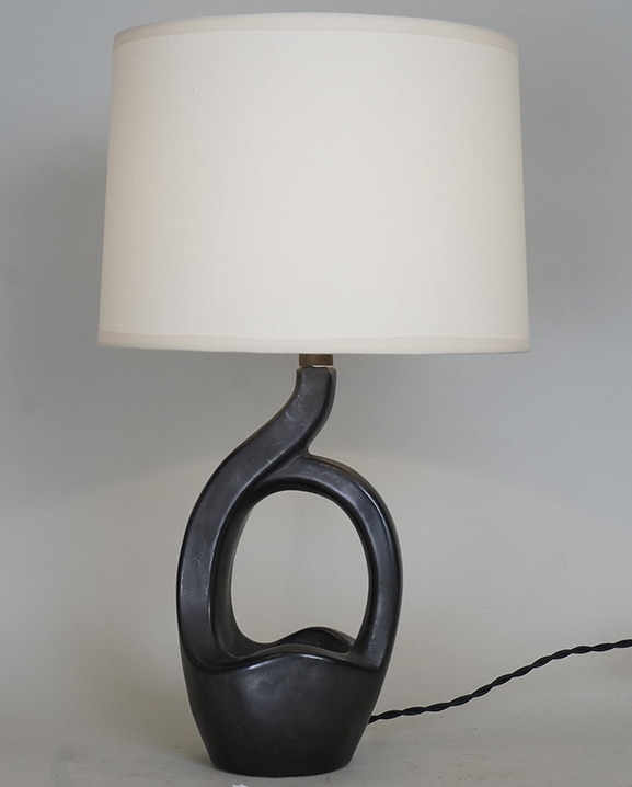L 701- Lampe céramique noire  Haut : 44 cm / 17,3 in