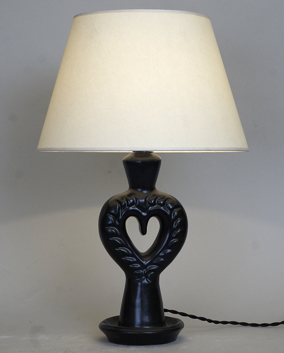 L 224- Lampe noire.    Haut : 45  cm / 17,7 in