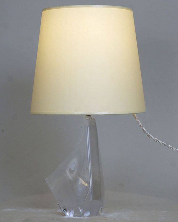 L 376 – Lampe cristal Daum  Haut : 33 cm /  13 in.