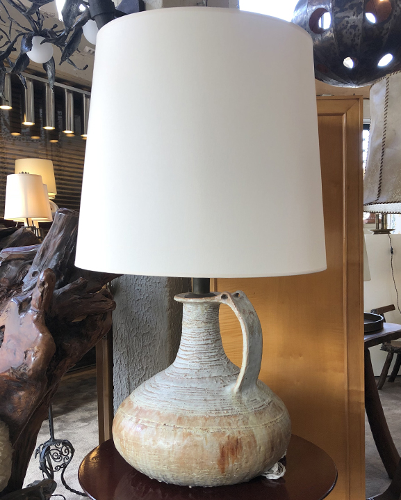 L 848 – Grande  Lampe  en grés     Haut : 100 cm